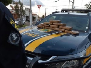 Três homens são detidos pela PRF transportando 10 kg de 'supermaconha' no norte do Ceará