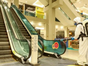 Comércio, indústria e escritórios: saiba quais setores voltam a funcionar na segunda (8)