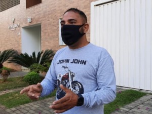 Empresário e publicitário ligados ao partido que Bolsonaro pretende criar são alvos de operação da PF