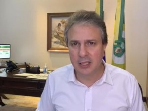 Governador renova isenção da conta de água por mais dois meses para famílias vulneráveis do Ceará.