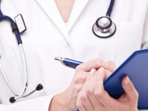 Mulher perde o marido por Covid-19 e agora está lutando pela vida