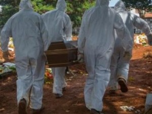 Brasil tem 71,5 mil mortes por coronavírus e mais de 1,8 milhão de infectados.