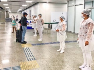 Mais de 90 mil passageiros são abordados em barreiras sanitárias no aeroporto de Fortaleza durante pandemia