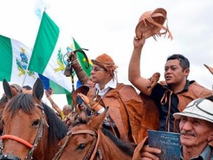 Tradição cinquentenária, pela primeira vez a 'Missa do Vaqueiro' é realizada sem público