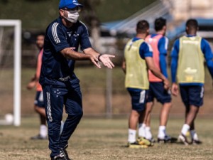 Em 1ª decisão com Enderson, Cruzeiro tenta evitar queda prematura no Mineiro em "prévia de cenário" da Copa do Brasil