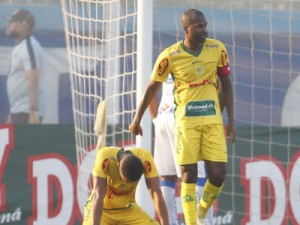 Reniê crê em jogo duro contra o São Paulo, mas avisa: "Se resolve em campo"