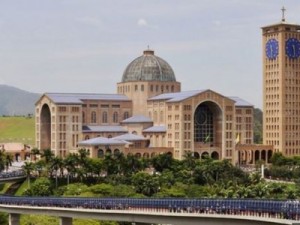 Carta de mil padres com críticas a Bolsonaro esquenta racha político na Igreja