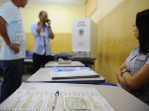 Eleições municipais 2020: TSE estuda estender votação em ao menos 1h e criar horário só para idosos