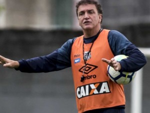 Santos contrata o técnico Cuca para substituir Jesualdo Ferreira