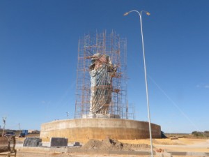 Obras de estátua de Nossa Senhora da Penha atingem 70%; este será o 4º maior monumento cearense