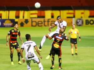 Ceará perde para o Sport por 3 a 2 na estreia do Brasileirão