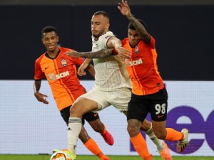 Basel de Arthur Cabral é eliminado da Liga Europa