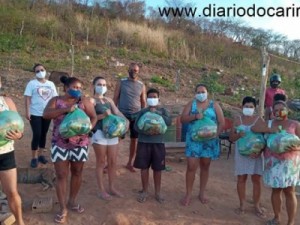 Em Barbalha Grupo Coração Solidário e Rotary doam alimentos a entidades e famílias desprovidas