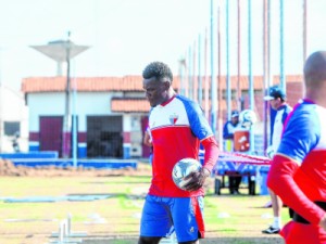 Fortaleza quer espantar má fase com vitória sobre o Botafogo