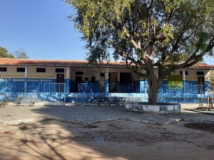 Moradores da Santana relembram 37 anos da inauguração da Escola Manoel Saraiva da Cruz