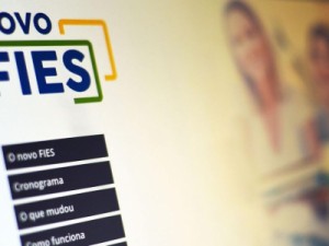MEC vai oferecer 140 mil vagas remanescentes do Prouni e Fies