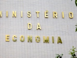 Má alocação de recursos é entrave para crescimento do PIB, diz secretário de Política Econômica