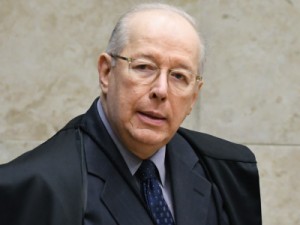 Celso de Mello determina depoimento presencial de Bolsonaro sobre suposta interferência na PF