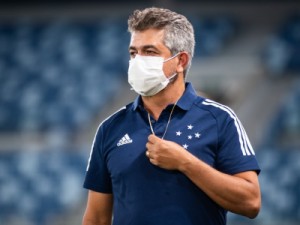 Ney Franco lamenta ponto perdido e diz que Cruzeiro precisa de "mais que lampejos"