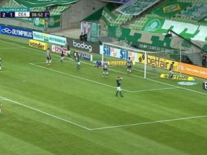 Palmeiras vence Ceará, segue invicto no Brasileirão e se consolida no G-4