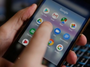 Google vai examinar códigos de fabricantes de celulares Android e divulgar falhas descobertas