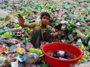 O problema pouco conhecido do plástico biodegradável