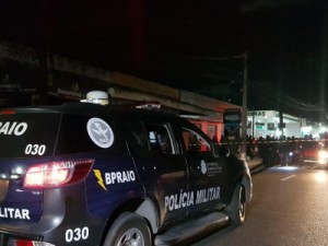 PM mata a própria mulher a tiros durante discussão em carro em Fortaleza