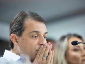 Governador de SC afastado: veja próximos passos de processo de impeachment