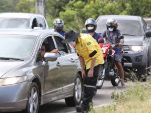 Operações de trânsito para feriado de Finados começam nesta sexta-feira nas estradas do Ceará