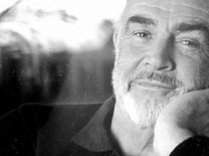 Sean Connery, primeiro James Bond, morre aos 90 anos: famosos prestam homenagens