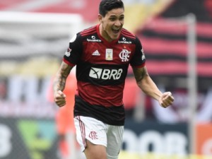 Flamengo avalia logística e acredita em ter selecionáveis à disposição para volta contra o São Paulo