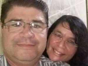 Filho mata pai e mãe a facadas em Acarape - CE