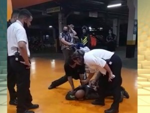 Polícia prende funcionária do Carrefour envolvida na morte de João Alberto