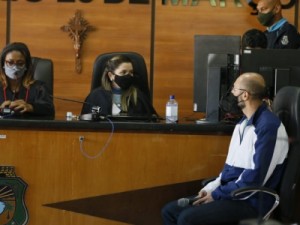 Barberena diz em julgamento que é inocente e confessou sob coerção da Polícia