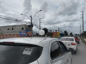 Cortejo, grito de guerra e buzinaço marcam velório de motorista de aplicativo