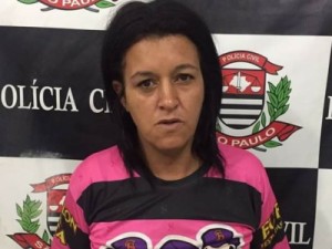 Policiais são atacados com soda cáustica por mulher em Nova Odessa