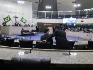 AL aprova fundo de investimentos para pequenas empresas e endurece punições para inadimplentes