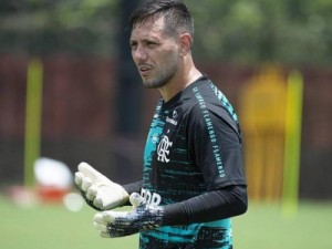 Flamengo não terá Diego Alves nem Gabigol contra o Fortaleza