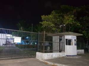 Adolescentes e socioeducadores ficam feridos em tentativa de fuga no Centro Patativa do Assaré, em Fortaleza