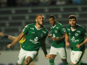 Goiás marca no início, Sport desperdiça chances e termina derrotado