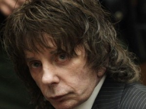 Phil Spector, produtor dos Beatles que foi preso por assassinato, morre aos 81 anos