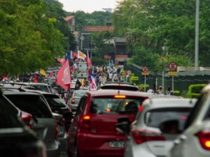 Cidades registram manifestações pela vacina e contra Bolsonaro