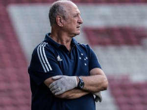 Em comum acordo, Cruzeiro e Felipão rescindem contrato antes do fim da Série B
