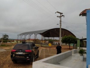 Servidores usaram dinheiro público para comprar votos em Catarina, diz PF