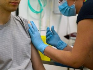 Brasil já aplicou mais de 3,36 milhões de doses da vacina contra Covid