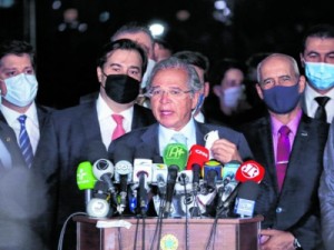 Janela para aprovar reformas deve se fechar em poucos meses sem acordo, prevê economista