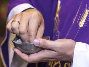 Veja os horários das missas da Quarta-Feira de Cinzas nas Paróquias de Barbalha