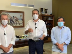Novo decreto de Camilo determina toque de recolher e suspensão das aulas presenciais no Ceará