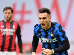 Com show de Lukaku e Lautaro, Inter bate Milan e abre vantagem no Italiano