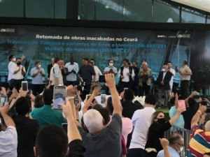 Depois de aglomeração de Bolsonaro no Ceará, Tasso cobra instalação imediata da CPI da Covid no Senado